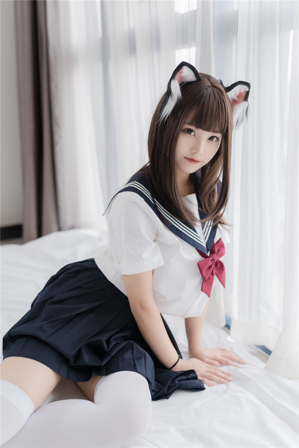 【麻豆app官网】悄悄话语：记录明星私会中那句“只愿今夜不散”的低语，点燃全网热议